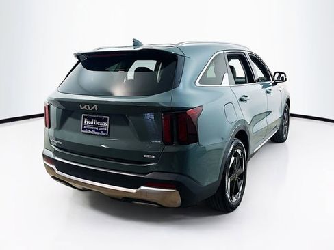 Used 2025 Kia Sorento EX image 12