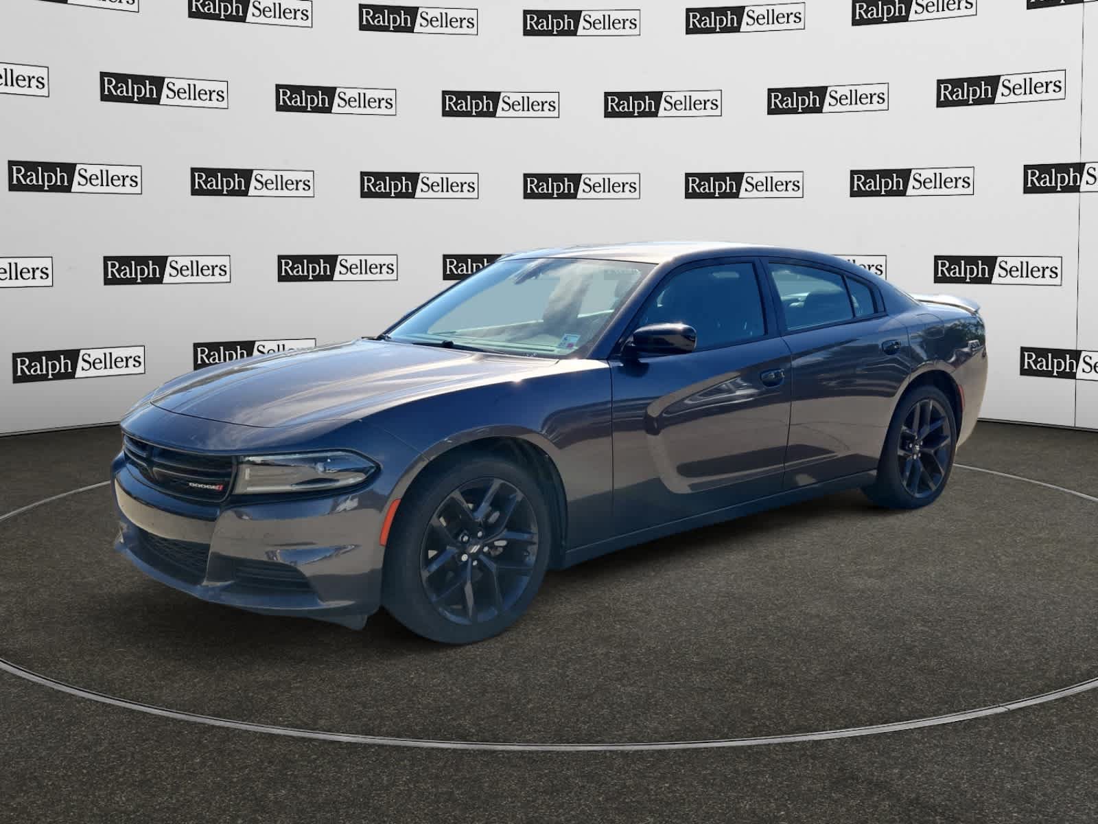 Used 2023 Dodge Charger SXT w/ Blacktop Package RWD image 2
