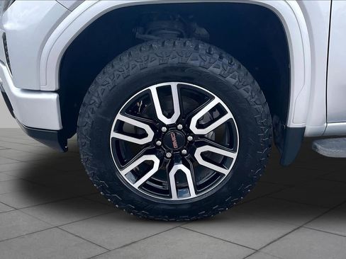 Used 2022 GMC Sierra 1500 AT4 w/ AT4 Premium Package AWD/4WD image 11