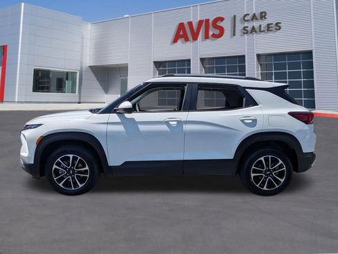 Used 2025 Chevrolet TrailBlazer LT AWD/4WD image 10