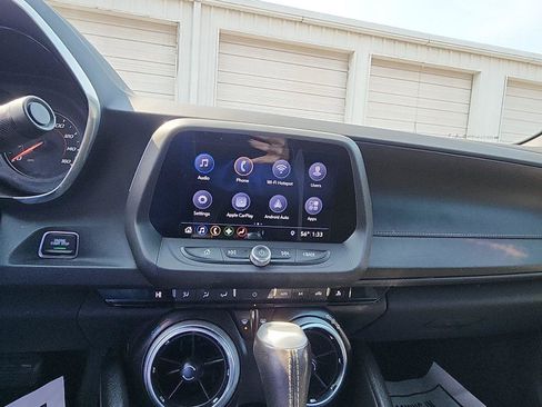 Used 2019 Chevrolet Camaro LT w/ Technology Package image 14