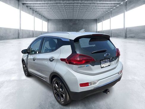 Used 2020 Chevrolet Bolt Premier w/ Infotainment Package FWD image 4