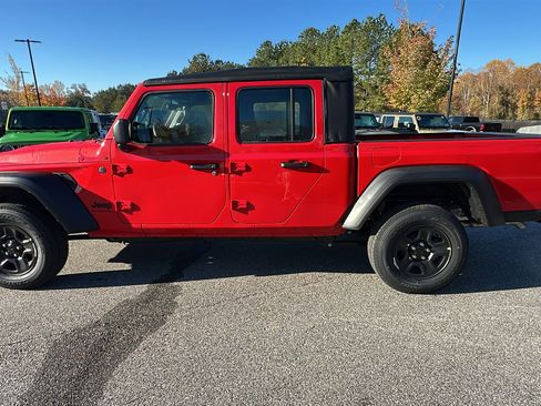 New 2026 Jeep Gladiator Sport image 11