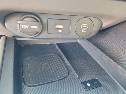 Used 2025 Hyundai Elantra Sport image 28