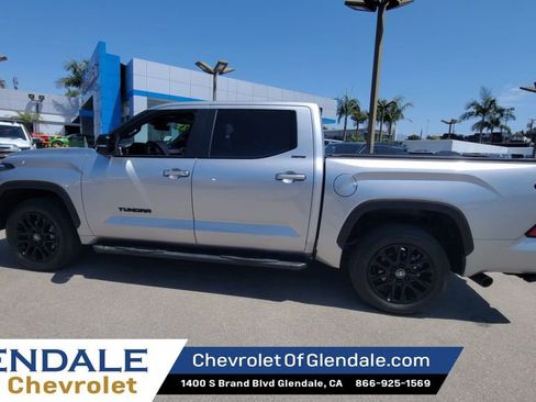 Used 2025 Toyota Tundra Limited AWD/4WD image 5