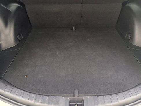 Used 2017 Toyota RAV4 LE FWD image 30