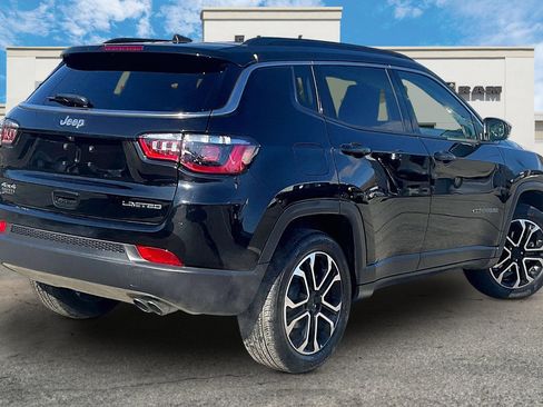 Used 2022 Jeep Compass Limited image 2