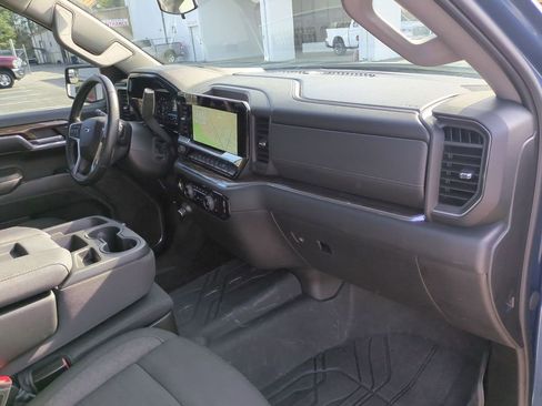 Used 2024 Chevrolet Silverado 1500 RST image 34