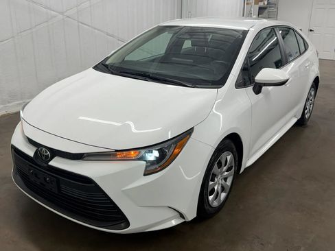 Used 2023 Toyota Corolla LE FWD image 10