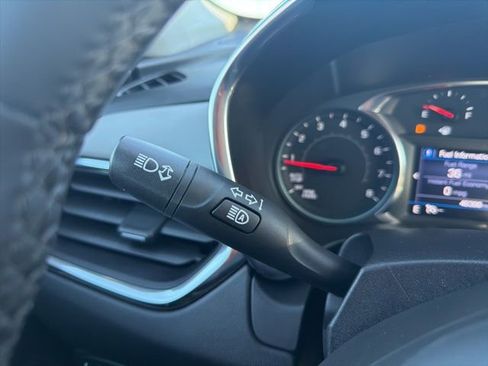 Used 2023 Chevrolet Equinox LT w/ Driver Convenience Package image 26