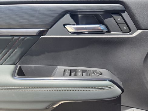 New 2026 GMC Acadia AT4 w/ Luxury Package image 16