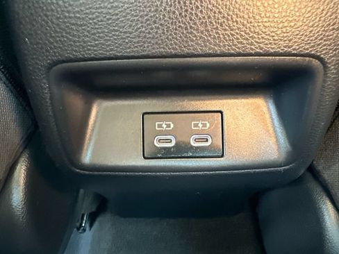 Used 2024 Toyota Corolla LE w/ LE Convenience Package FWD image 18