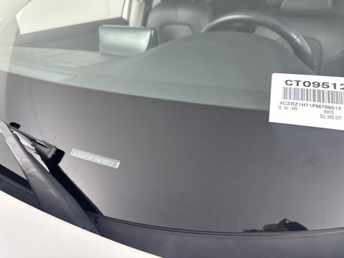 Used 2023 Honda HR-V EX-L image 12