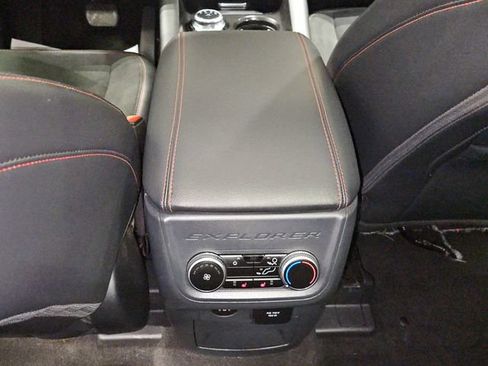 Used 2025 Ford Explorer ST AWD/4WD image 29