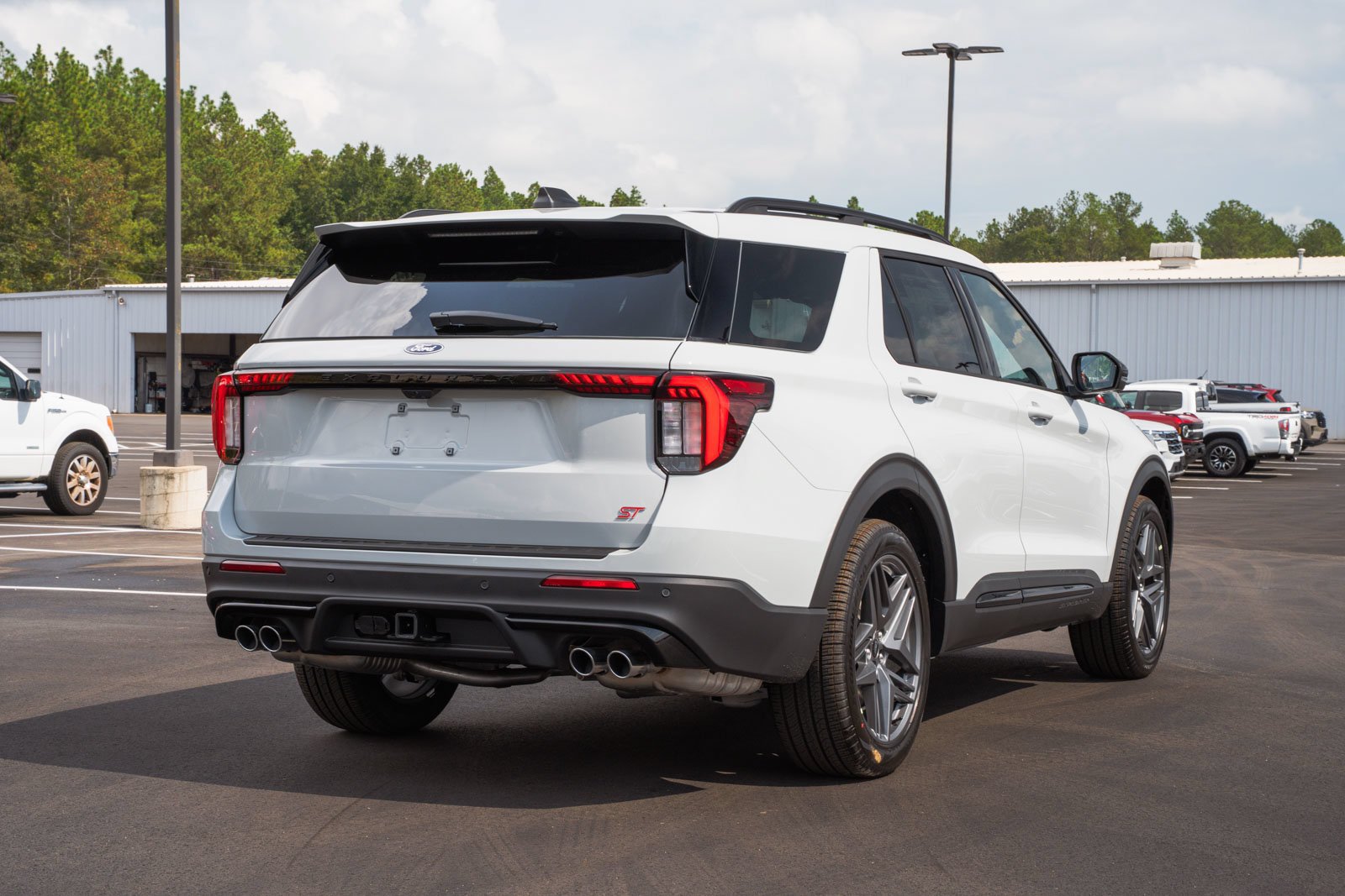 New 2027 Ford Explorer ST w/ Sun And Sound Package RWD image 5