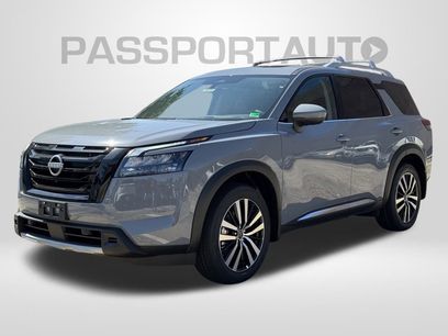 New 2025 Nissan Pathfinder Platinum