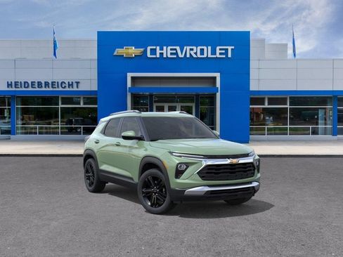 New 2026 Chevrolet TrailBlazer LT w/ Midnight Edition AWD/4WD image 1