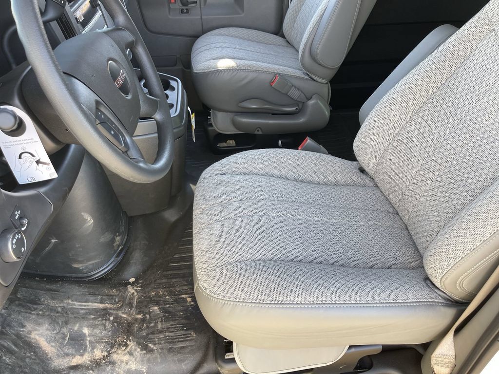New 2025 GMC Savana 2500 Extended w/ Driver Convenience Package RWD image 19