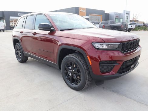 New 2025 Jeep Grand Cherokee Altitude image 1