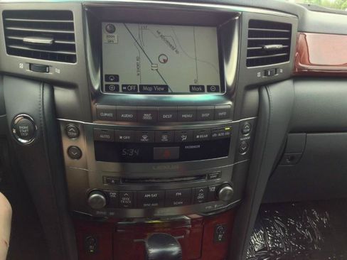 Used 2009 Lexus LX 570 4WD image 17