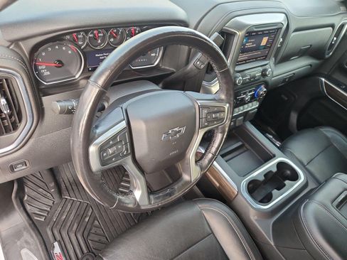 Certified 2020 Chevrolet Silverado 1500 LT Trail Boss AWD/4WD image 2