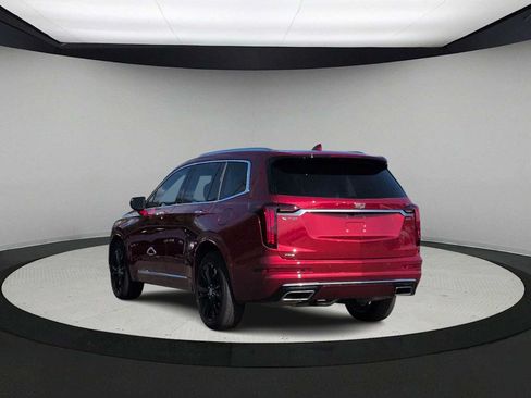 Used 2024 Cadillac XT6 Premium Luxury w/ Technology Package AWD/4WD image 6