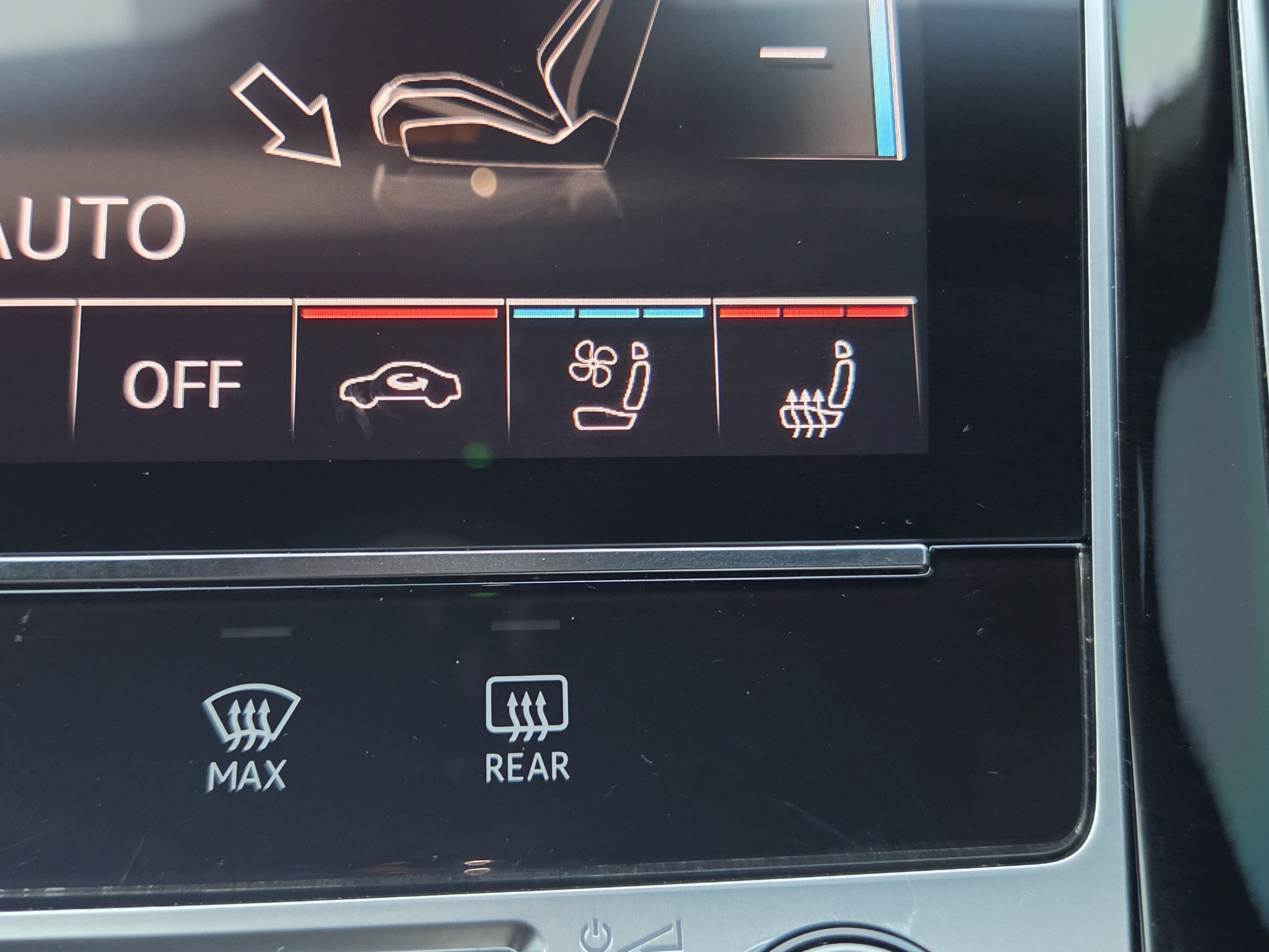 Used 2024 Audi SQ7 Premium Plus AWD/4WD image 25