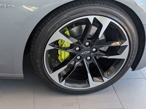 Certified 2021 Chevrolet Camaro LT RWD image 15