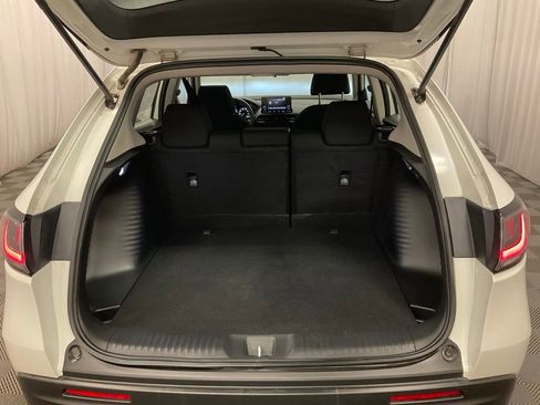 Used 2025 Honda HR-V LX image 32
