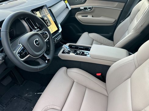 New 2026 Volvo XC90 T8 Ultra image 8