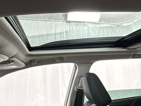 Certified 2023 Subaru Forester Limited image 40