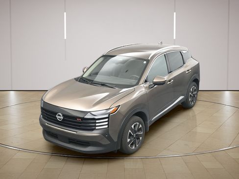 Certified 2025 Nissan Kicks SR FWD image 27