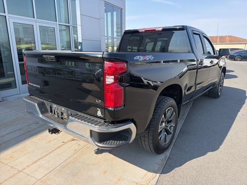 Used 2023 Chevrolet Silverado 1500 LT AWD/4WD image 8