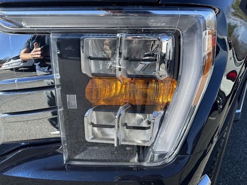 Used 2022 Ford F150 XLT w/ Equipment Group 302A High image 12