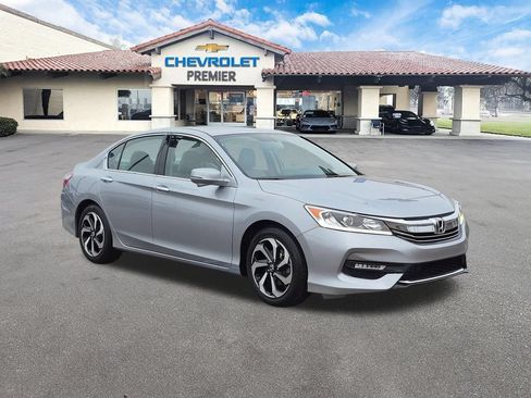 Used 2017 Honda Accord EX-L image 2