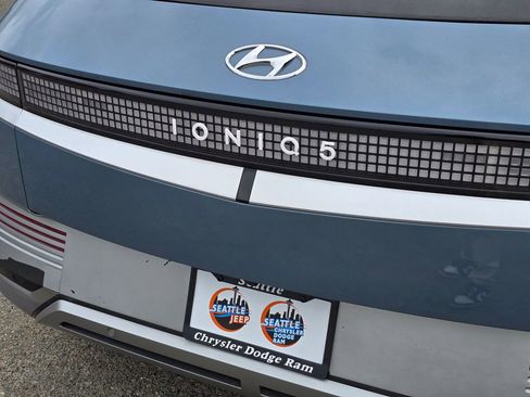 Used 2023 Hyundai Ioniq 5 Limited AWD/4WD image 14