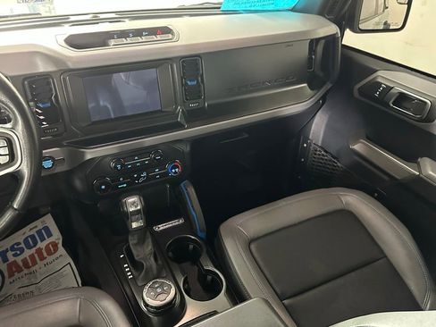 Used 2022 Ford Bronco Black Diamond image 27