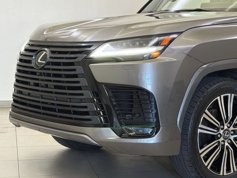 Used 2023 Lexus LX 600 4WD w/ Appearance Package image 30