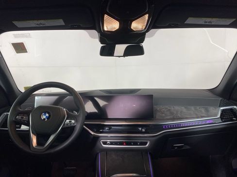 Used 2026 BMW X5 xDrive40i w/ Climate Comfort Package image 17