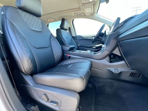 Used 2024 Ford Edge Titanium w/ Equipment Group 301A image 21