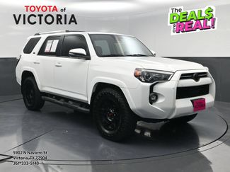 Used 2022 Toyota 4Runner SR5 Premium w/ Moonroof Package RWD video 1