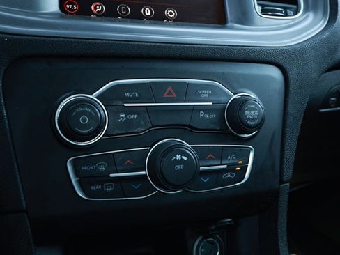 Used 2023 Dodge Charger SXT RWD image 18
