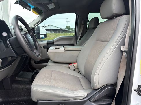 Used 2019 Ford F250 XL w/ Power Equipment Group AWD/4WD image 11