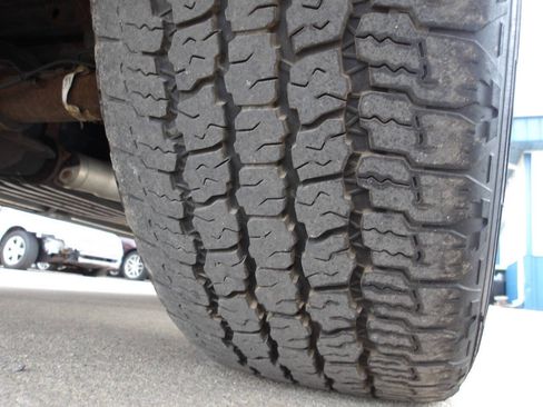 Used 2012 Ford F150 Lariat w/ Lariat Chrome Pkg AWD/4WD image 44