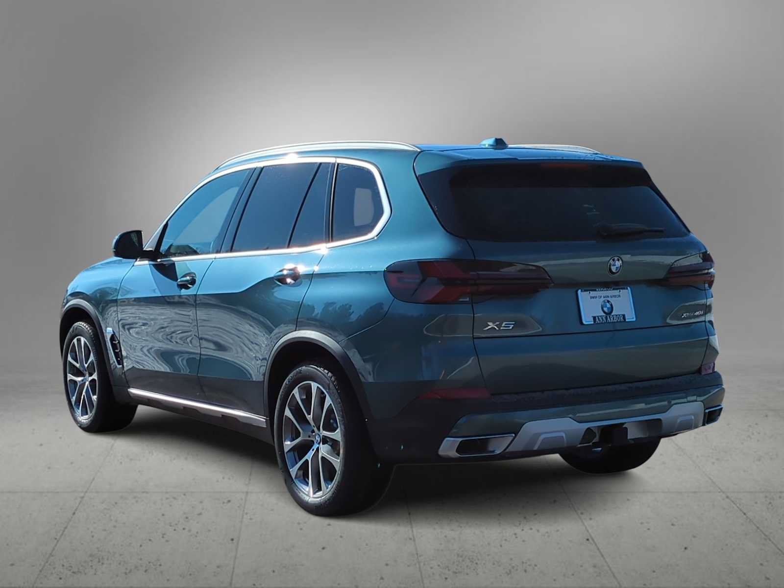 Used 2026 BMW X5 xDrive40i AWD/4WD image 5