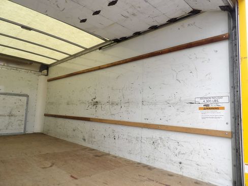 Used 2021 Ford E-350 and Econoline 350 Super Duty RWD image 36