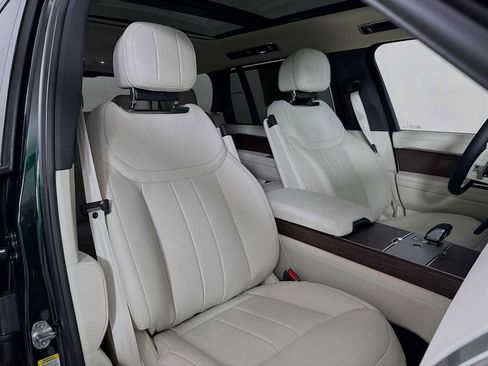 New 2026 Land Rover Range Rover Long Wheelbase SE AWD/4WD image 30