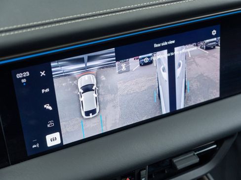 Certified 2025 Porsche Macan Turbo Electric image 40