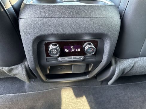 New 2026 Buick Enclave Sport Touring w/ Power Package FWD image 29