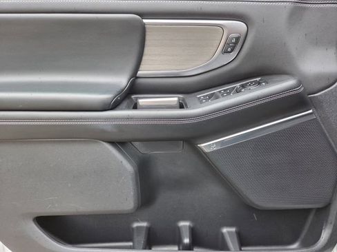 Used 2025 Ford Expedition Max Platinum AWD/4WD image 16